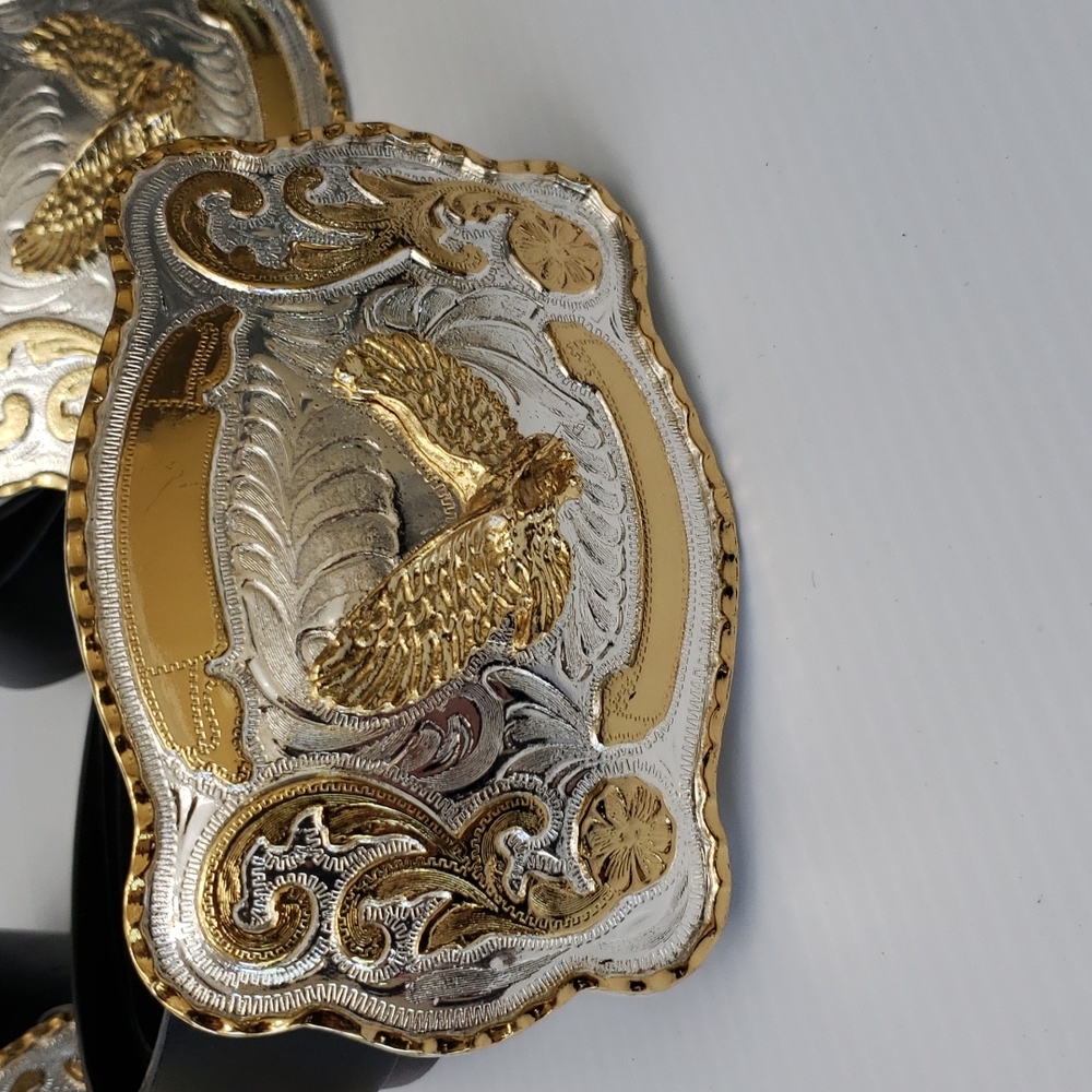 BELT BUCKLE